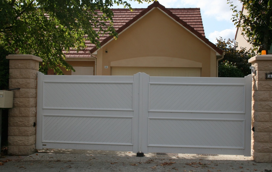 Nos modèles de portails PVC à Aubenas