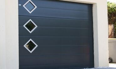 Portes de garage à ST ETIENNE DE FONTBELLON Portes de garage à ST ETIENNE DE FONTBELLON